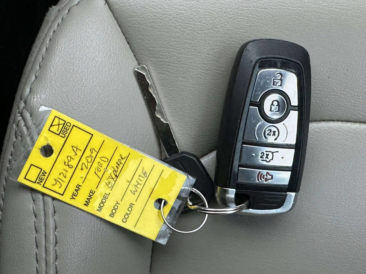 Used 2019 Ford Explorer XLT w/ Equipment Group 202A image 36