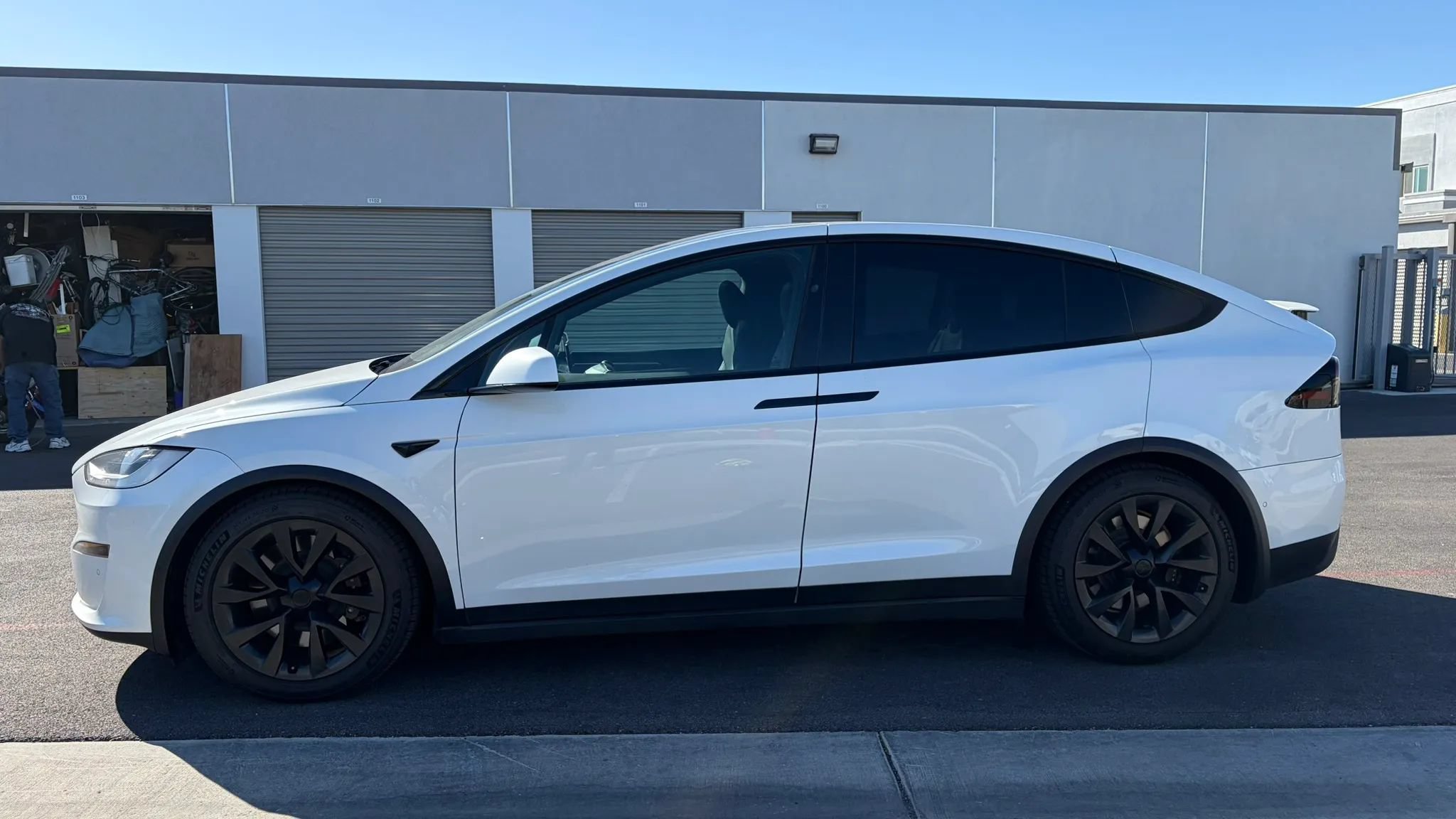Used 2022 Tesla Model X Plaid AWD/4WD image 2