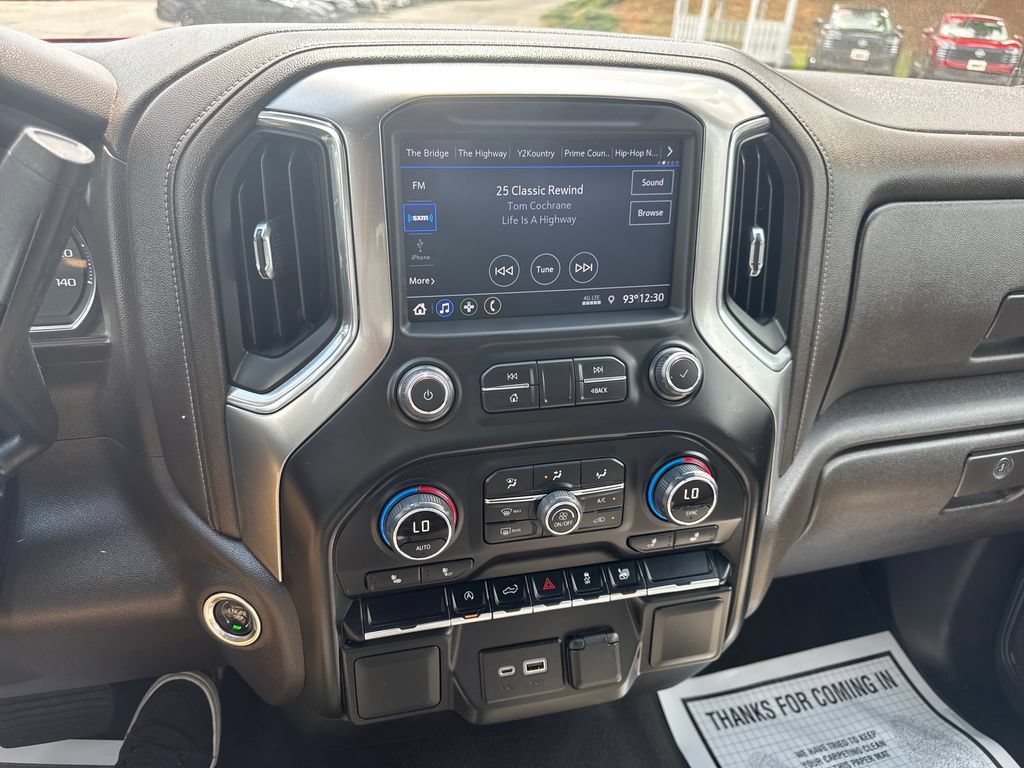 Used 2022 Chevrolet Silverado 1500 LT AWD/4WD image 18