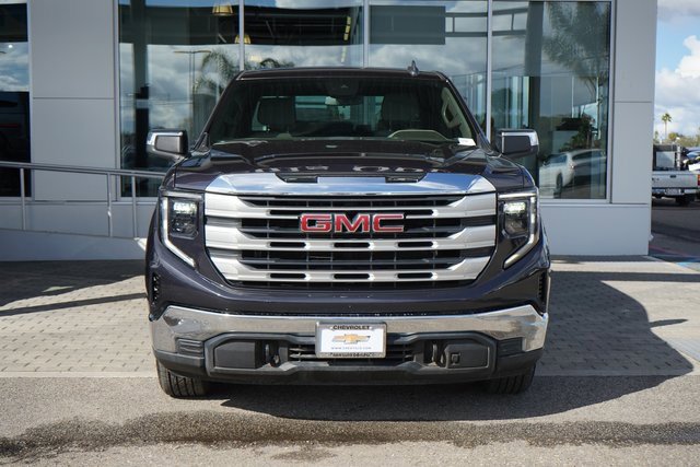 Used 2023 GMC Sierra 1500 SLE image 3