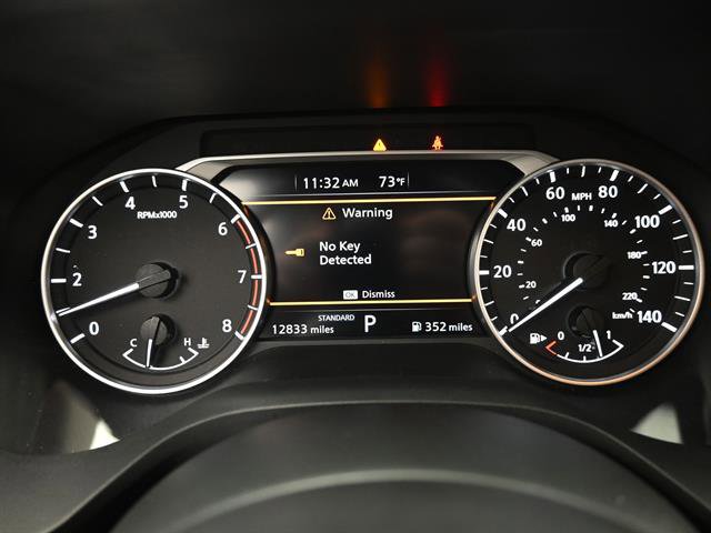 Used 2023 Nissan Rogue SV image 10
