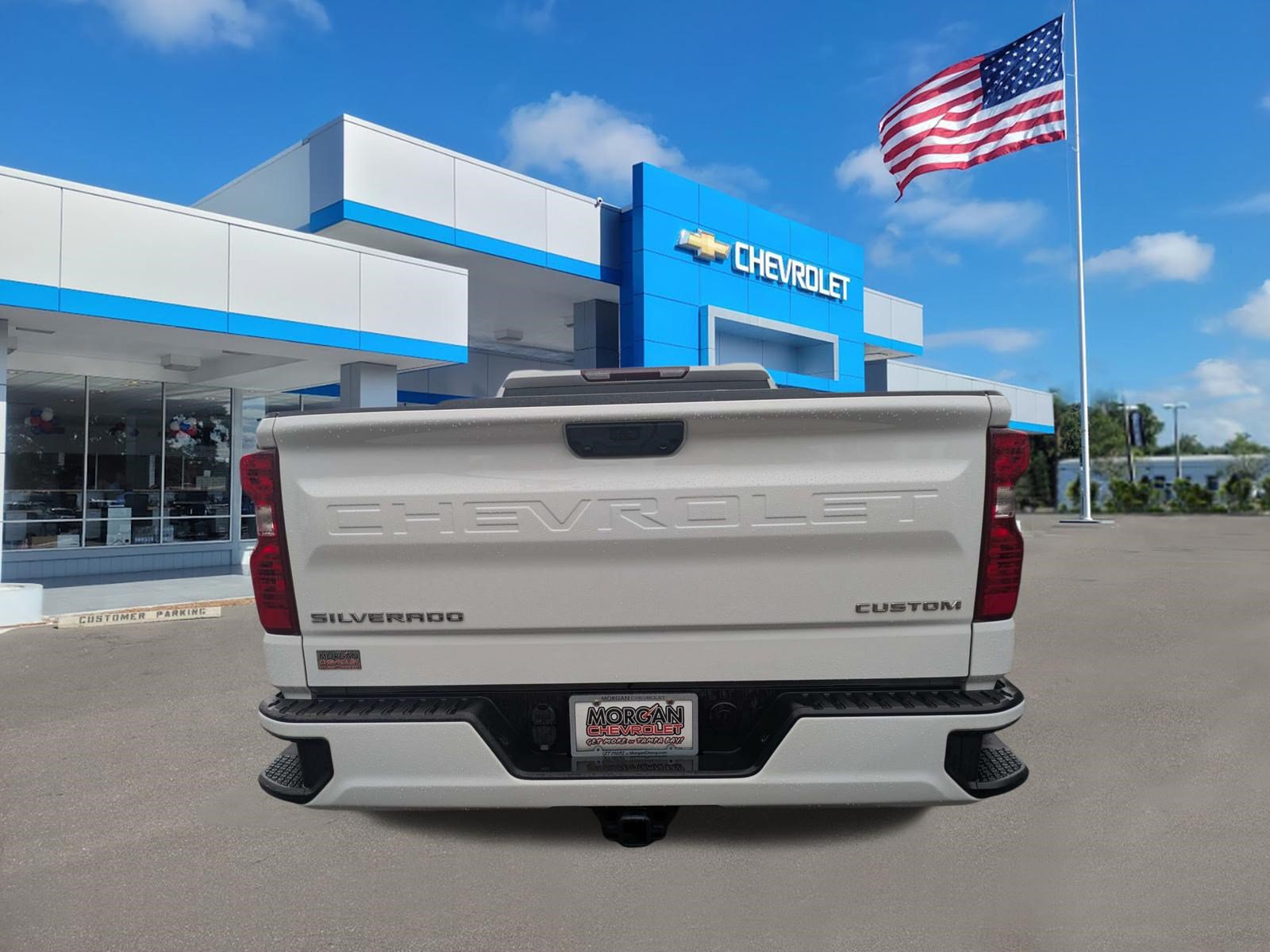 Used 2024 Chevrolet Silverado 1500 Custom RWD image 4