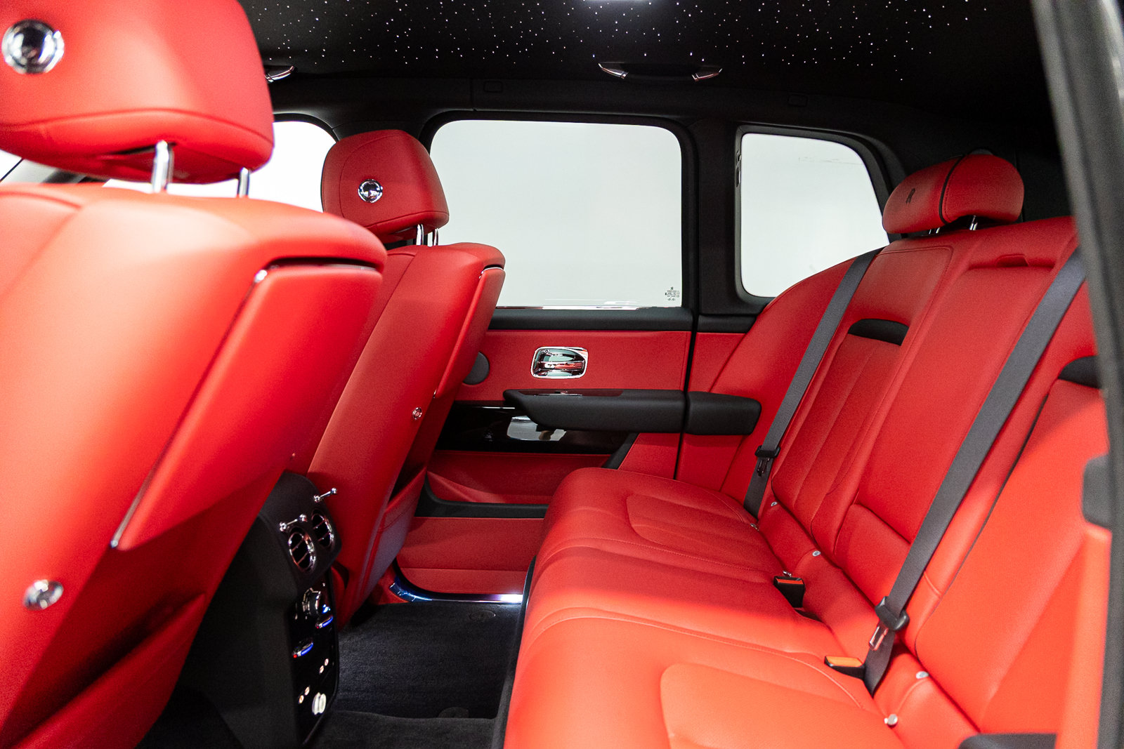 New 2027 Rolls-Royce Cullinan AWD/4WD image 49