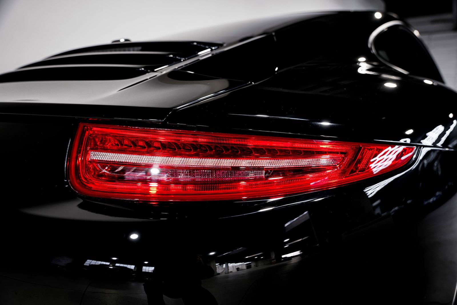 Used 2012 Porsche 911 Carrera S RWD image 35