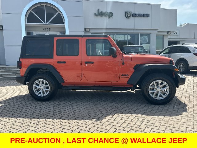 Used 2023 Jeep Wrangler Unlimited Sport AWD/4WD image 4