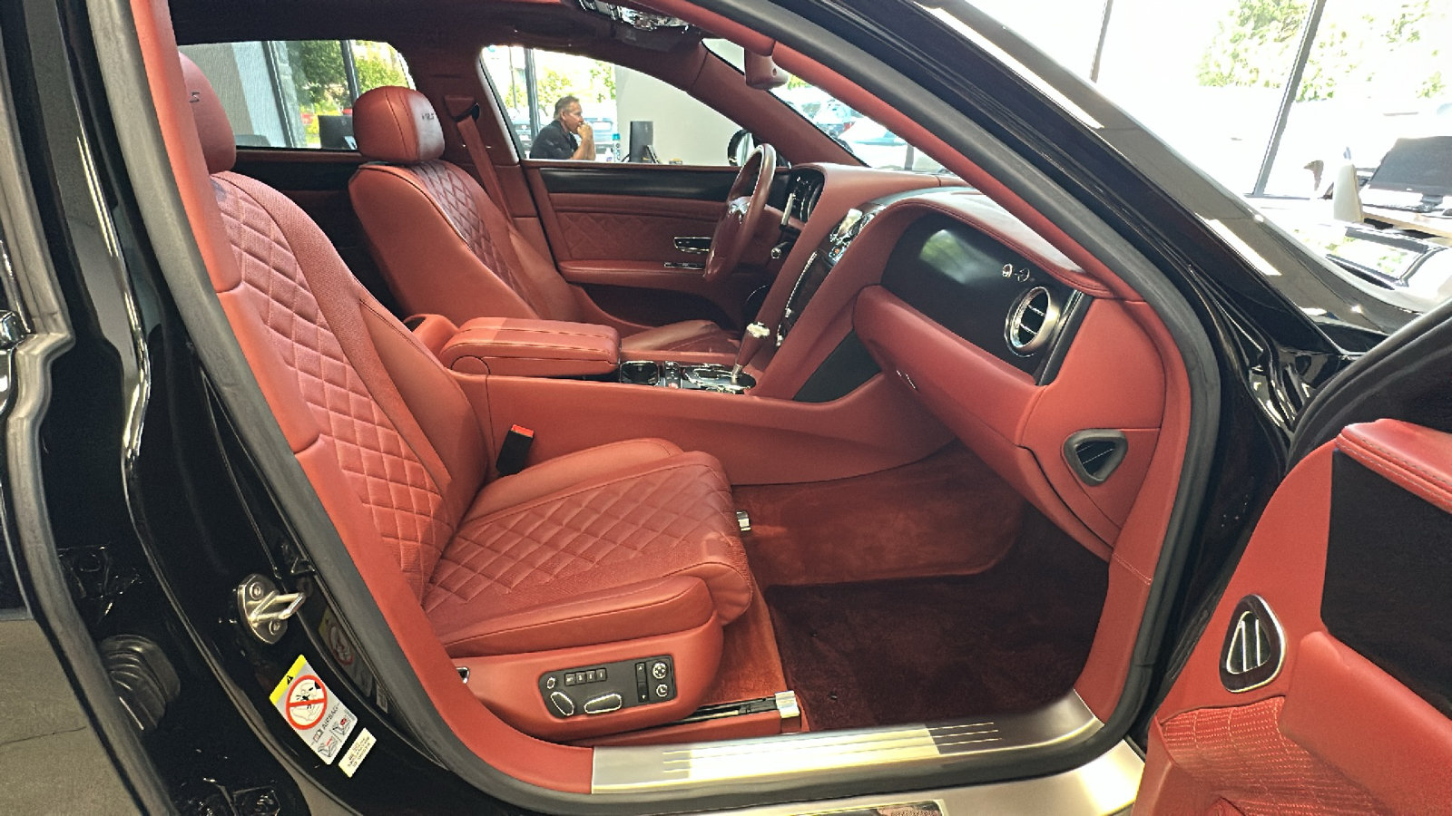 Used 2018 Bentley Flying Spur S W12 AWD/4WD image 27