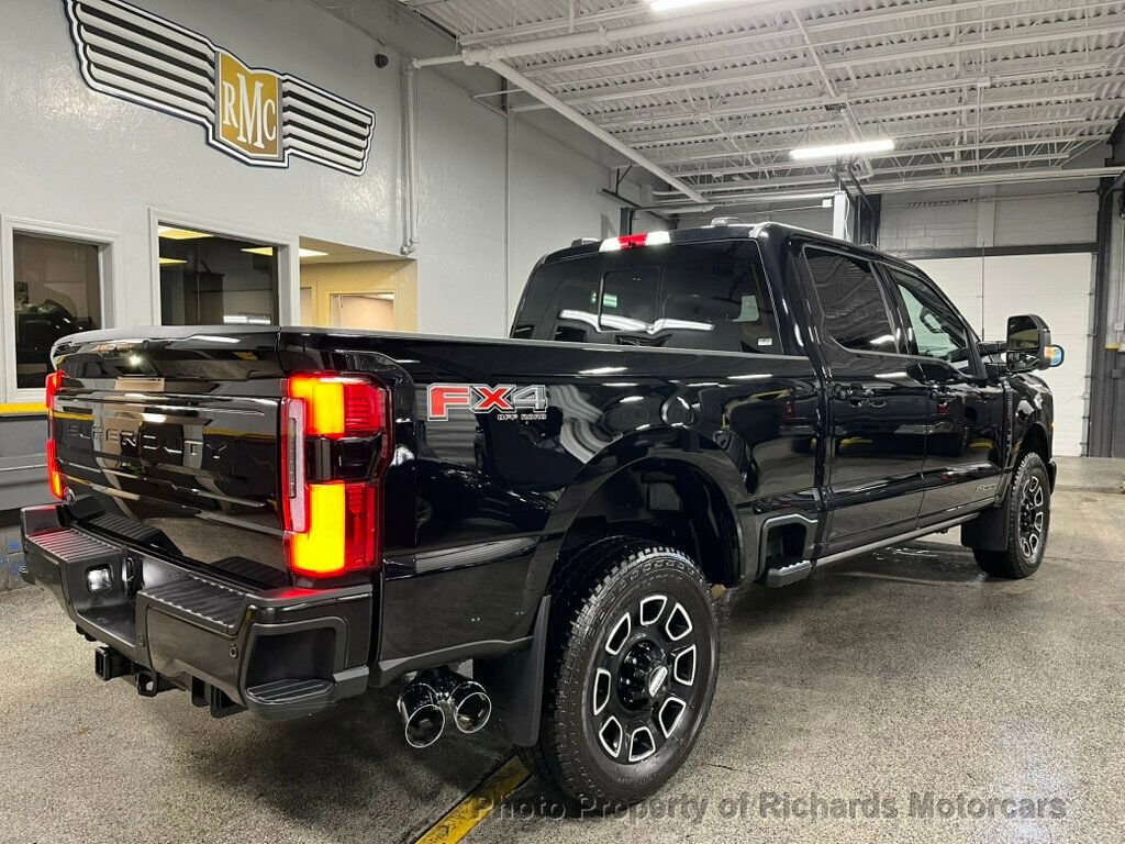 Used 2026 Ford F250 Platinum w/ FX4 Off-Road Package image 3