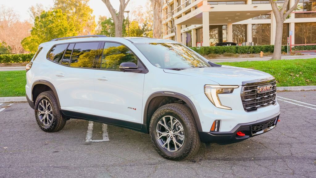 New 2026 GMC Acadia AT4 w/ Super Cruise Package image 6