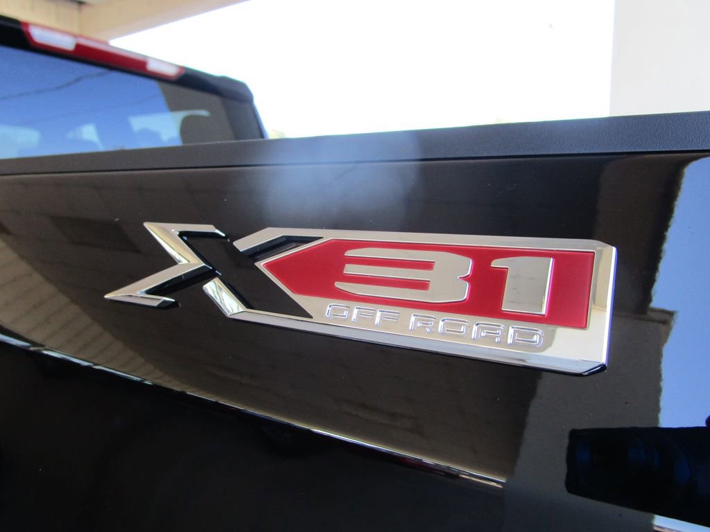 New 2026 GMC Sierra 1500 Elevation image 11