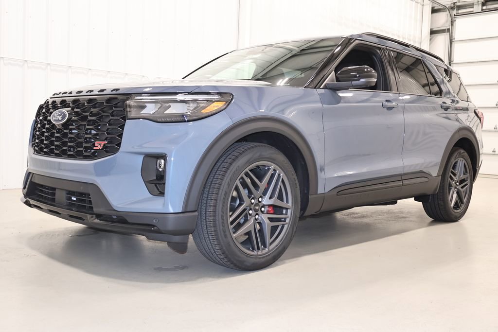 New 2026 Ford Explorer ST image 5
