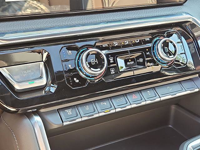 New 2026 GMC Sierra 2500 Denali w/ Denali Reserve Package image 14