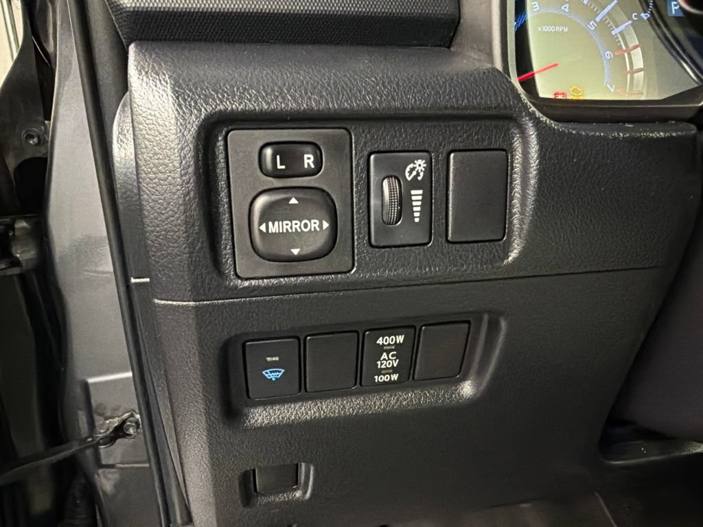 Used 2019 Toyota 4Runner TRD Off-Road Premium AWD/4WD image 24