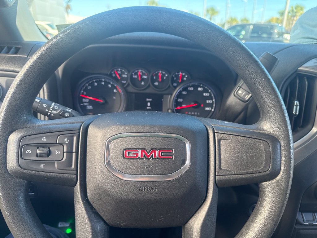Used 2023 GMC Sierra 1500 Pro w/ Graphite Edition AWD/4WD image 10