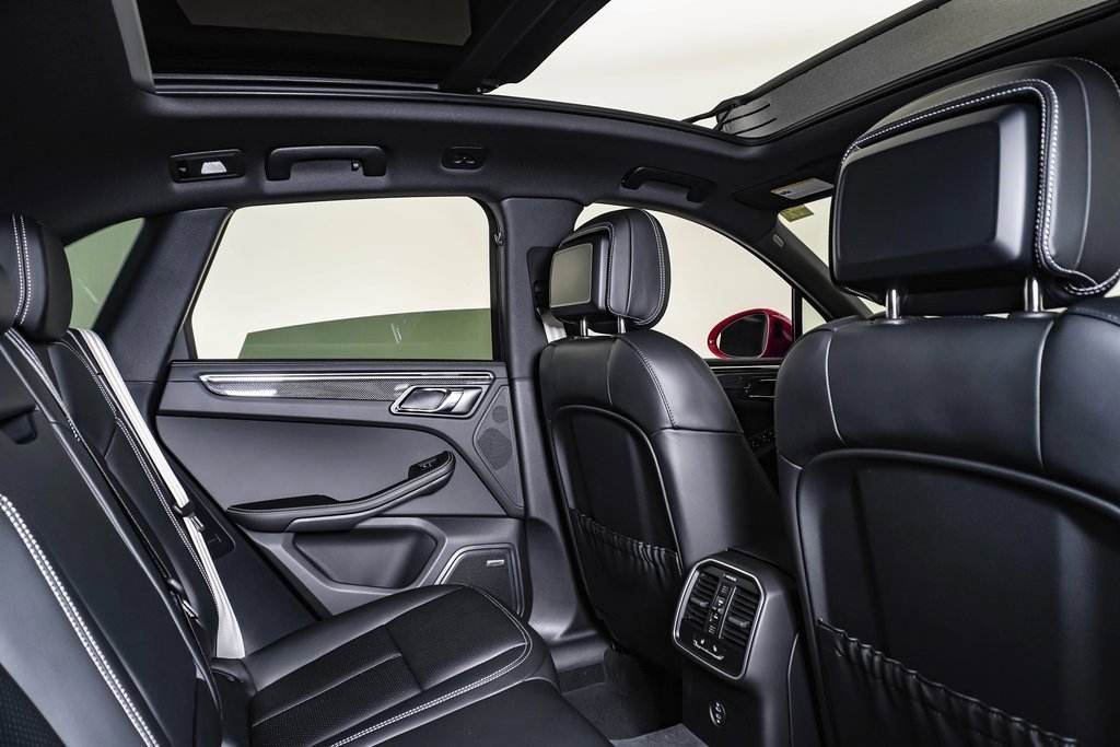 New 2026 Porsche Macan GTS image 16
