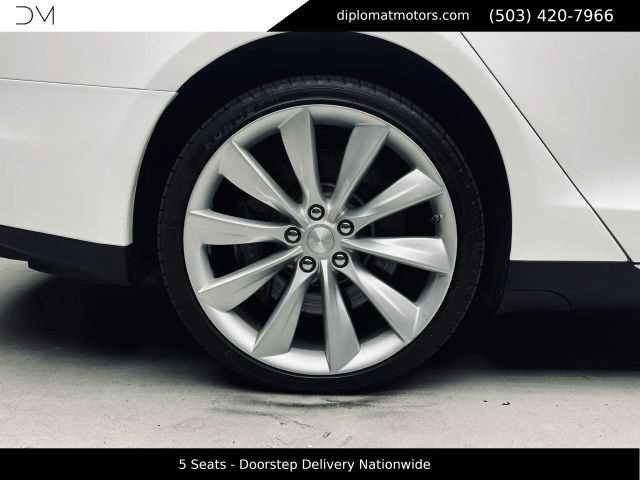 Used 2012 Tesla Model S Performance RWD image 40