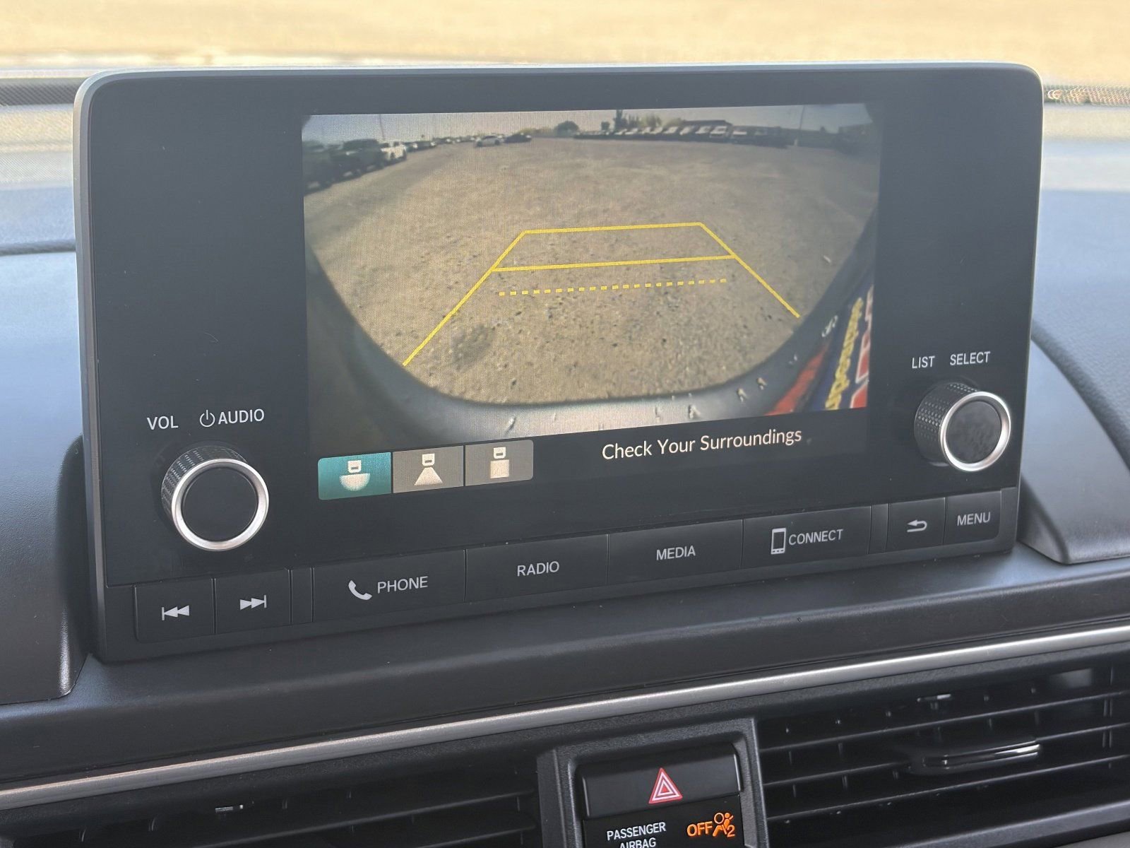 Used 2023 Honda Pilot LX image 28