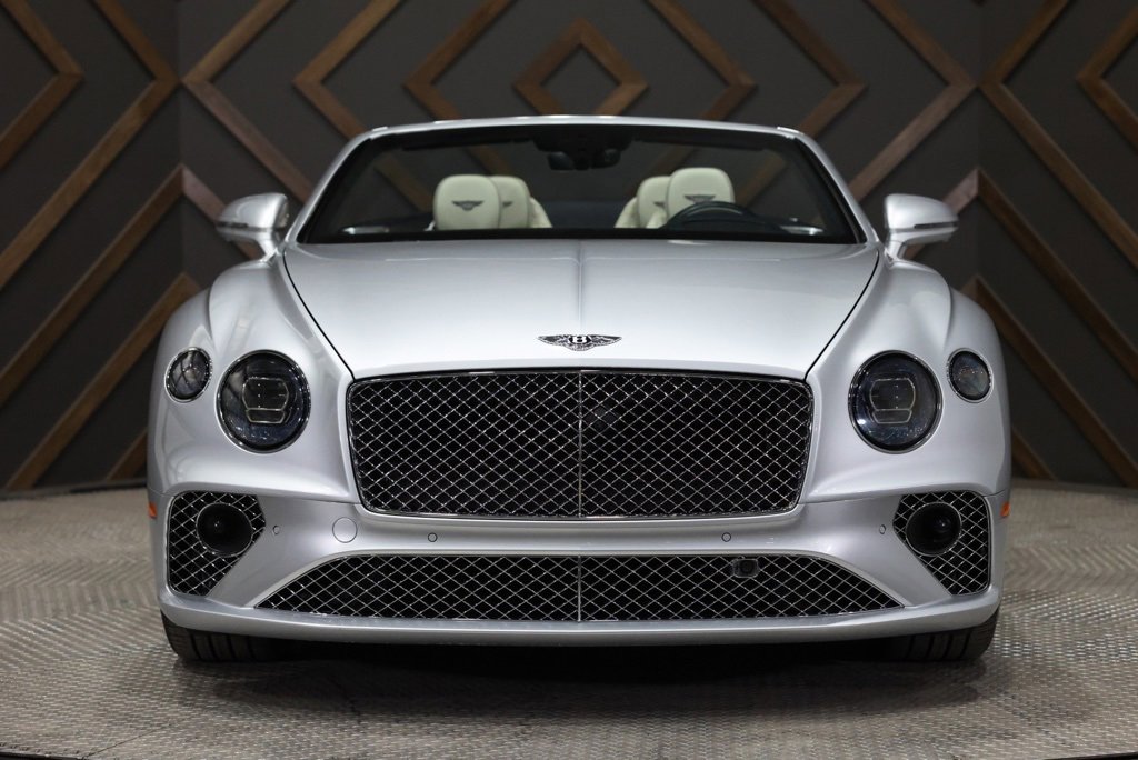 Used 2021 Bentley Continental GT image 12
