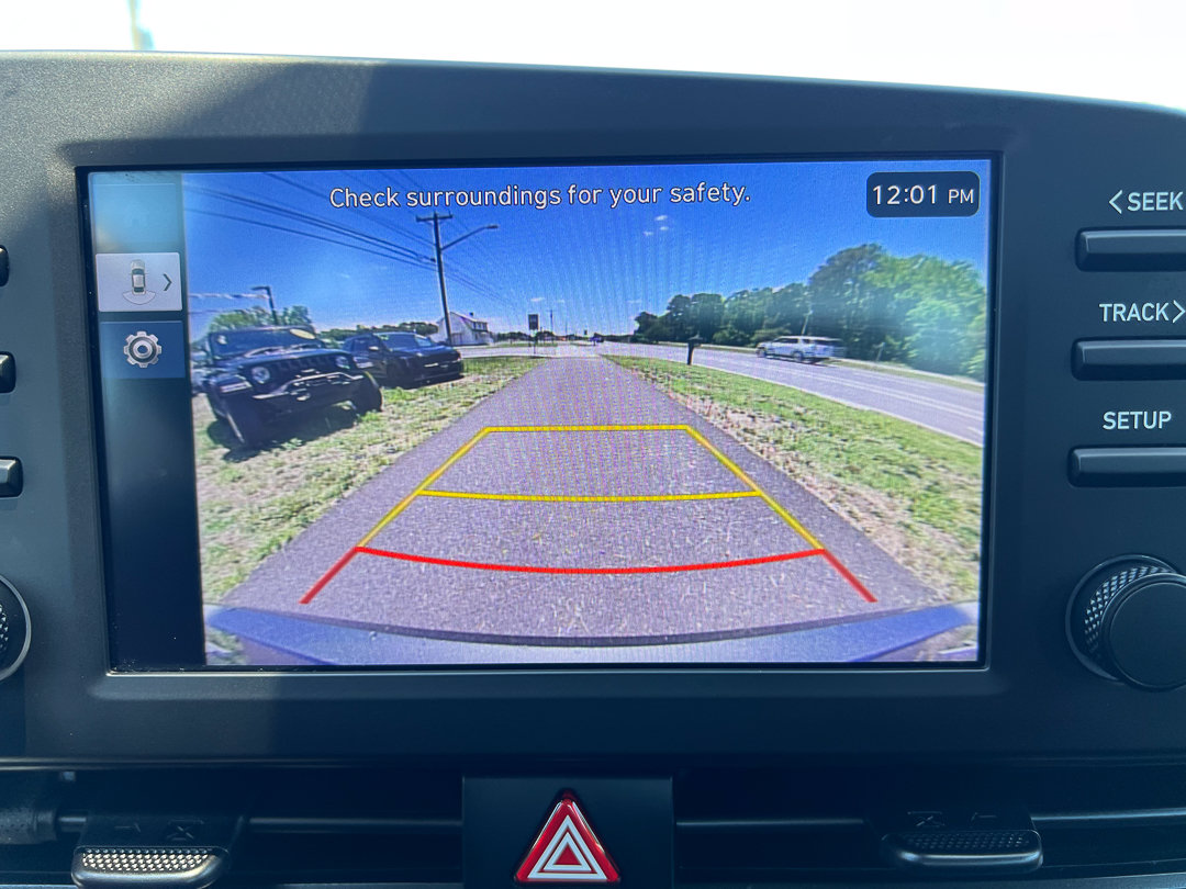 Used 2025 Hyundai Elantra Sport FWD image 16