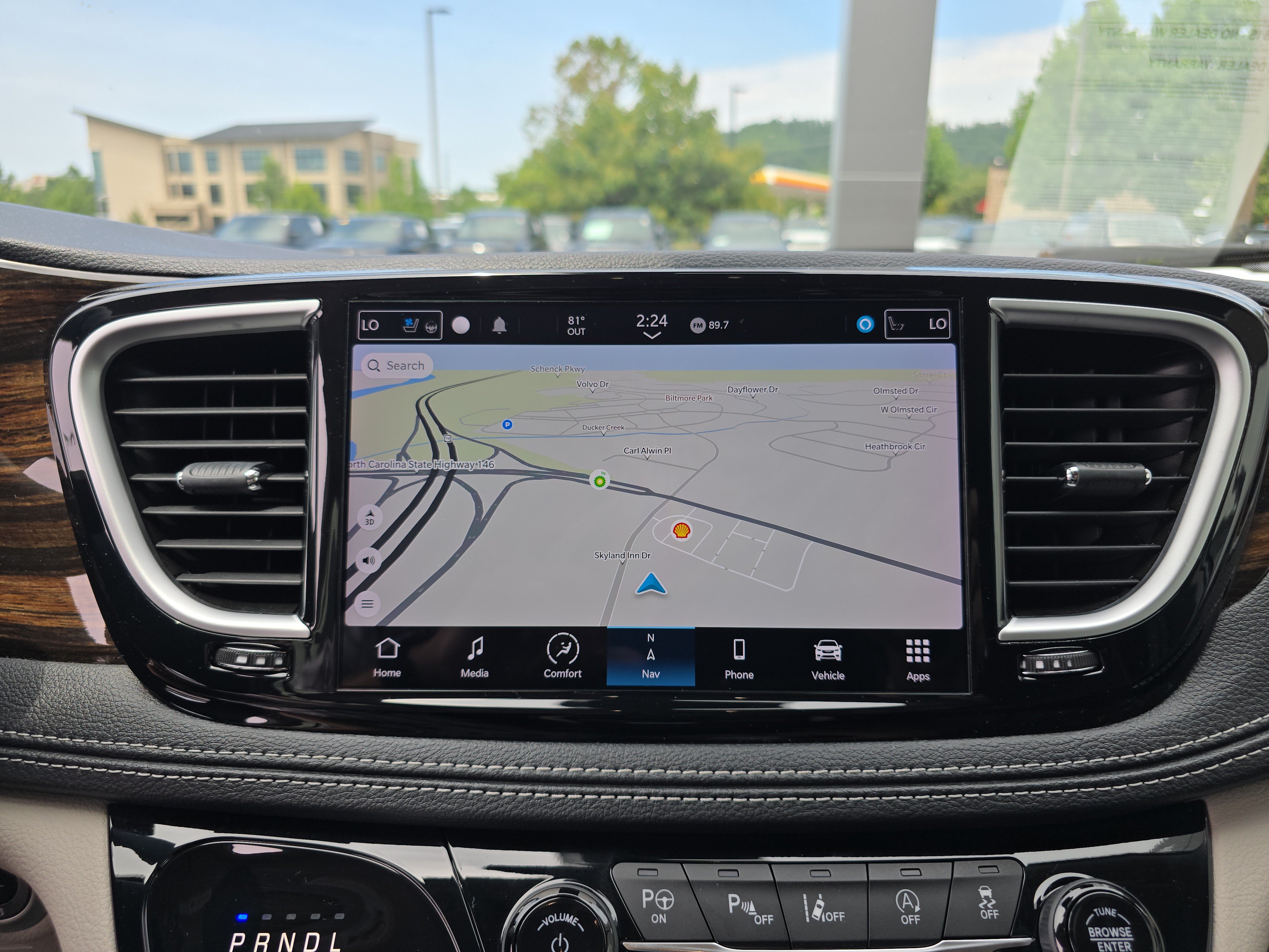 Used 2023 Chrysler Pacifica Limited w/ Uconnect Theater Family Group AWD/4WD image 25