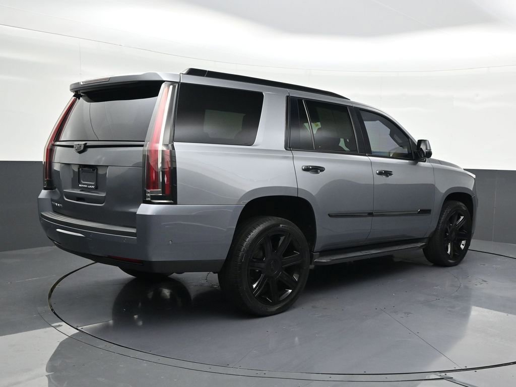 Used 2020 Cadillac Escalade Luxury image 5