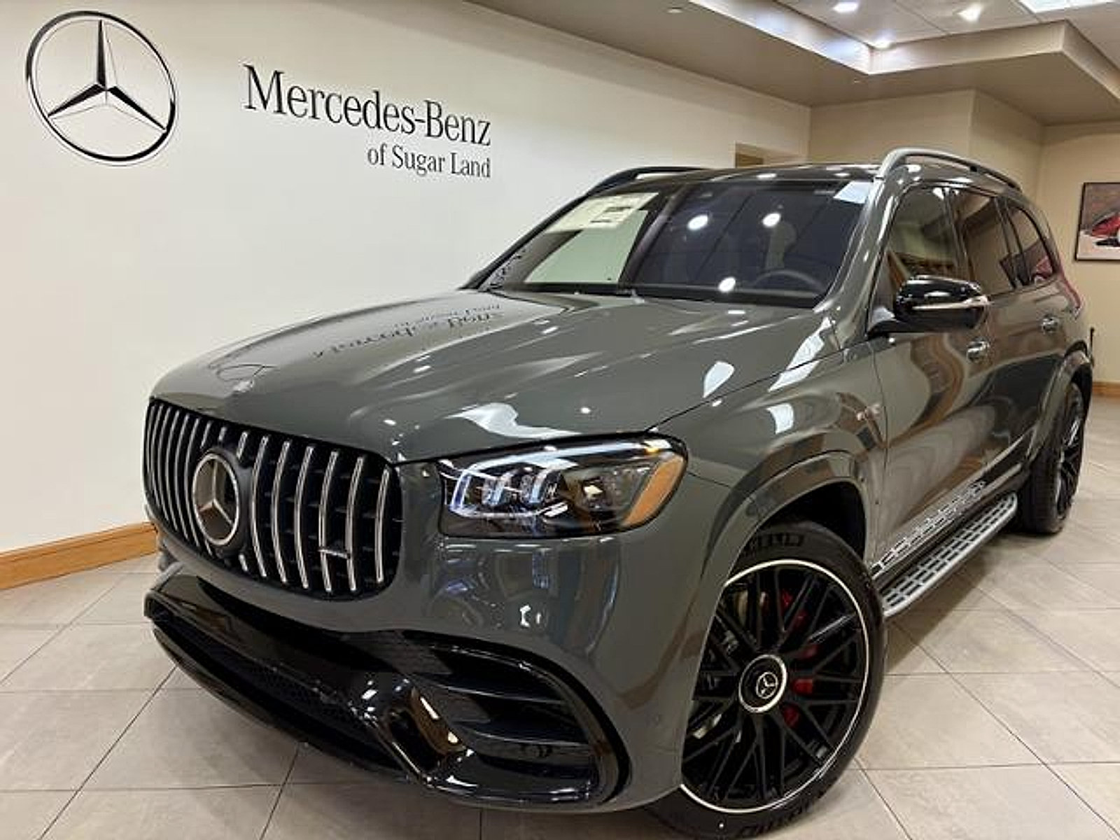New 2026 Mercedes-Benz GLS 63 AMG 4MATIC image 1