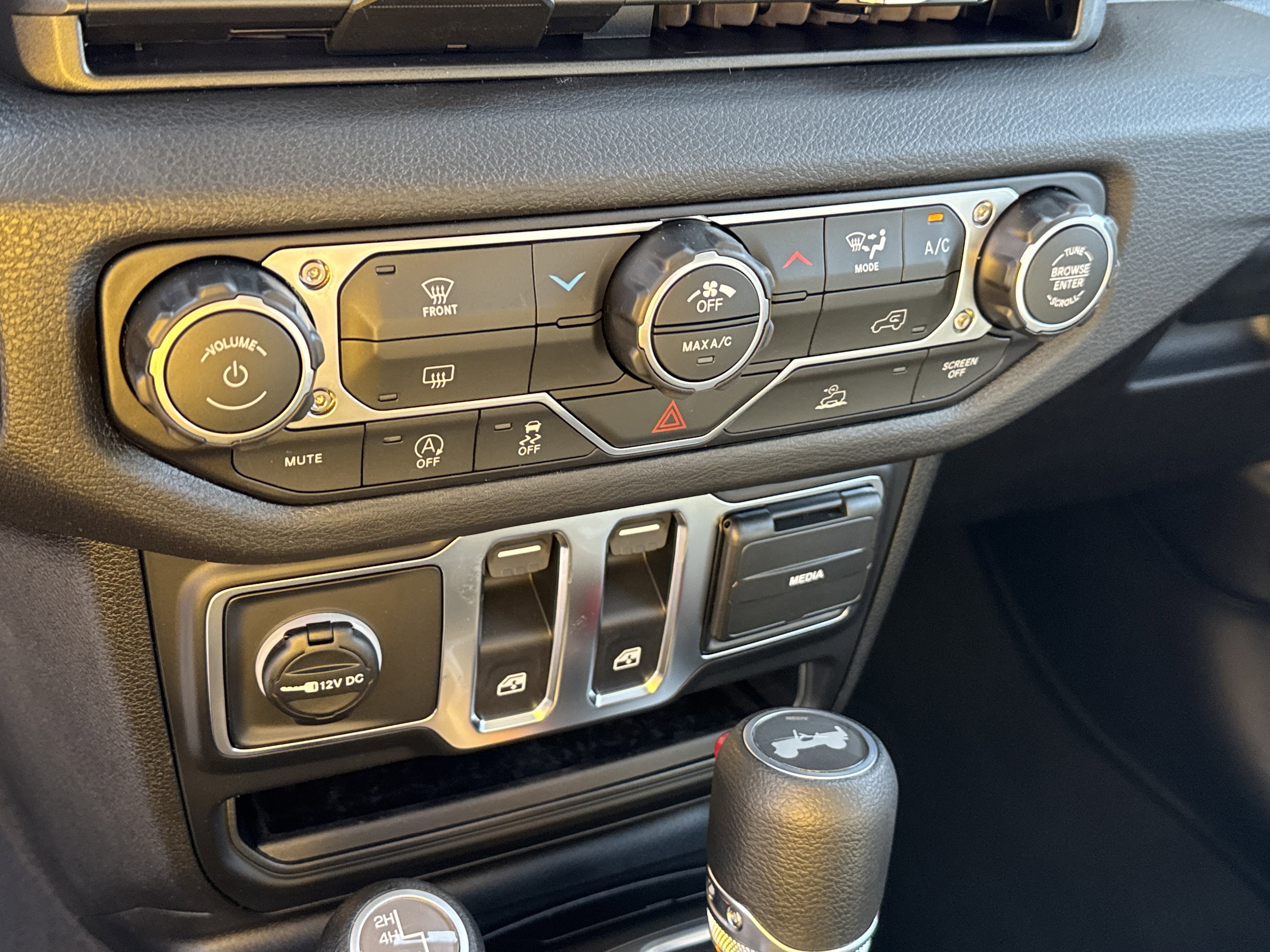 New 2026 Jeep Wrangler Sport S AWD/4WD image 31
