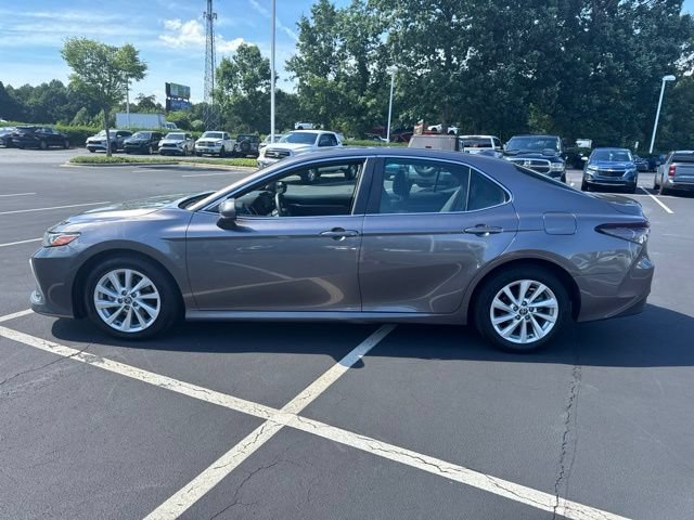Used 2024 Toyota Camry LE FWD image 8