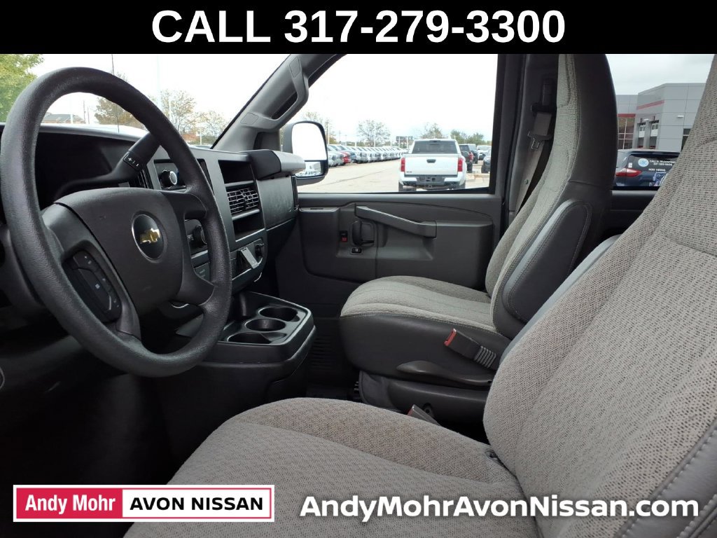 Used 2025 Chevrolet Express 3500 LT w/ LT Preferred Equipment Group RWD image 17