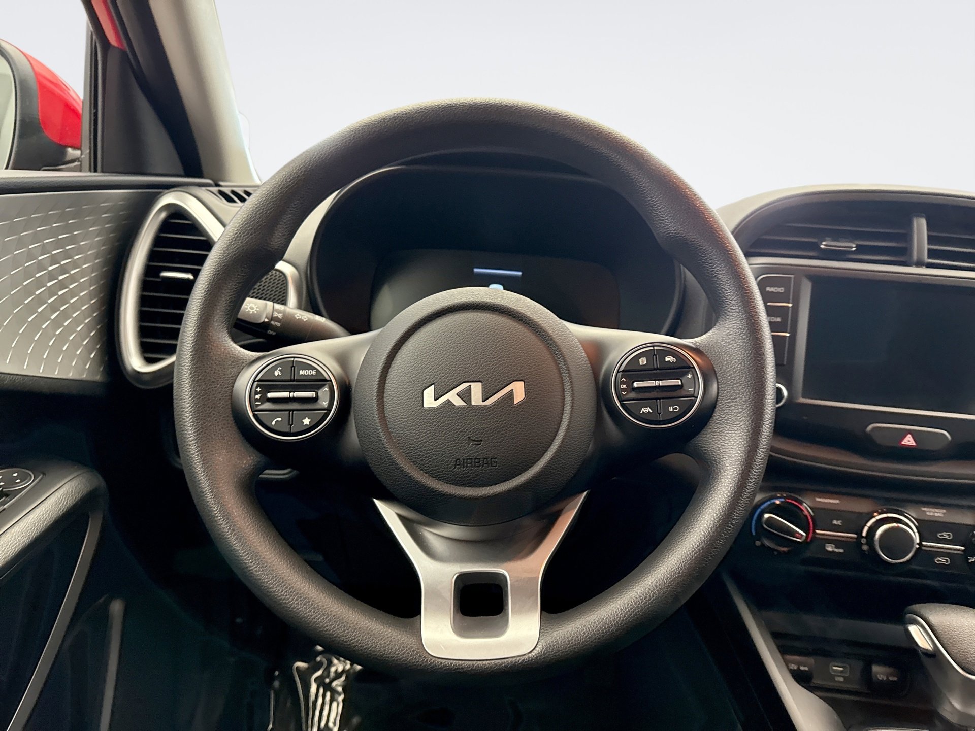 Used 2024 Kia Soul LX w/ Option Group 015 image 12