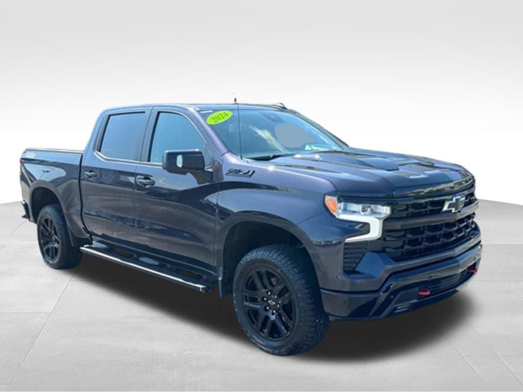 Used 2024 Chevrolet Silverado 1500 LT Trail Boss w/ LT Trail Boss Premium Package AWD/4WD image 10