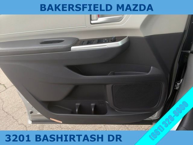 Used 2021 Toyota Sienna XLE image 13