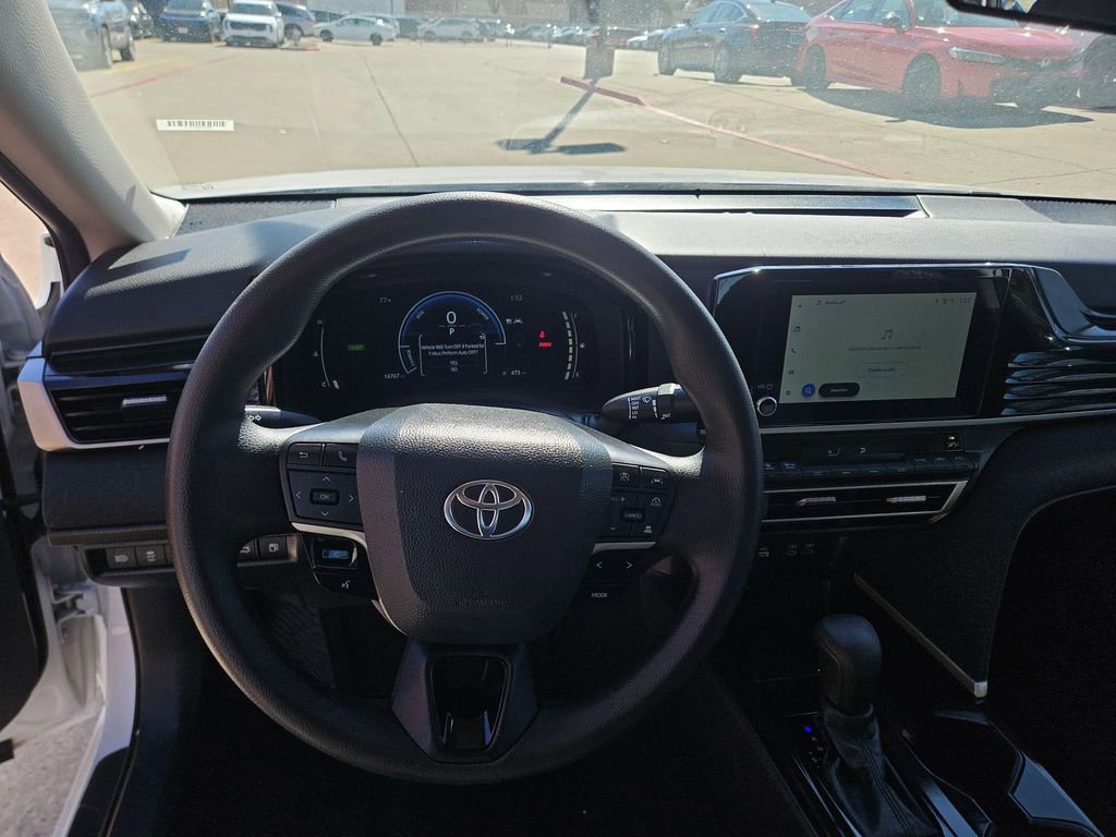 Used 2025 Toyota Camry LE image 17