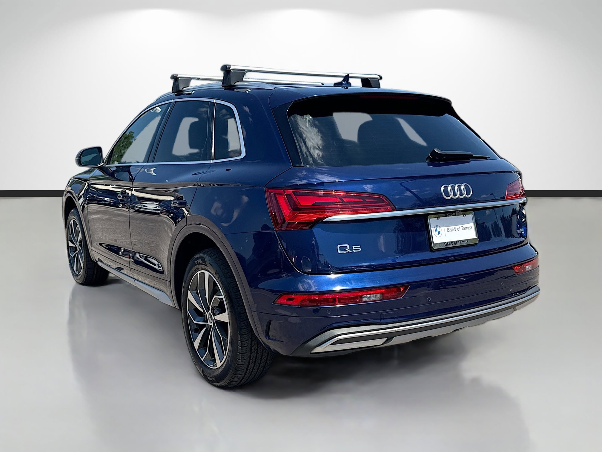 Used 2021 Audi Q5 2.0T Premium w/ Convenience Package AWD/4WD image 5