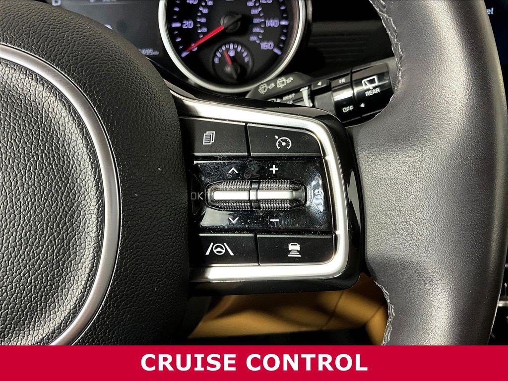 Used 2024 Kia Carnival EX FWD image 11