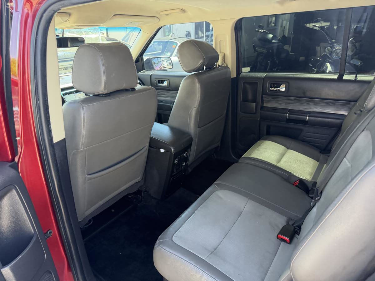 Used 2017 Ford Flex SEL w/ Equipment Group 202A image 12