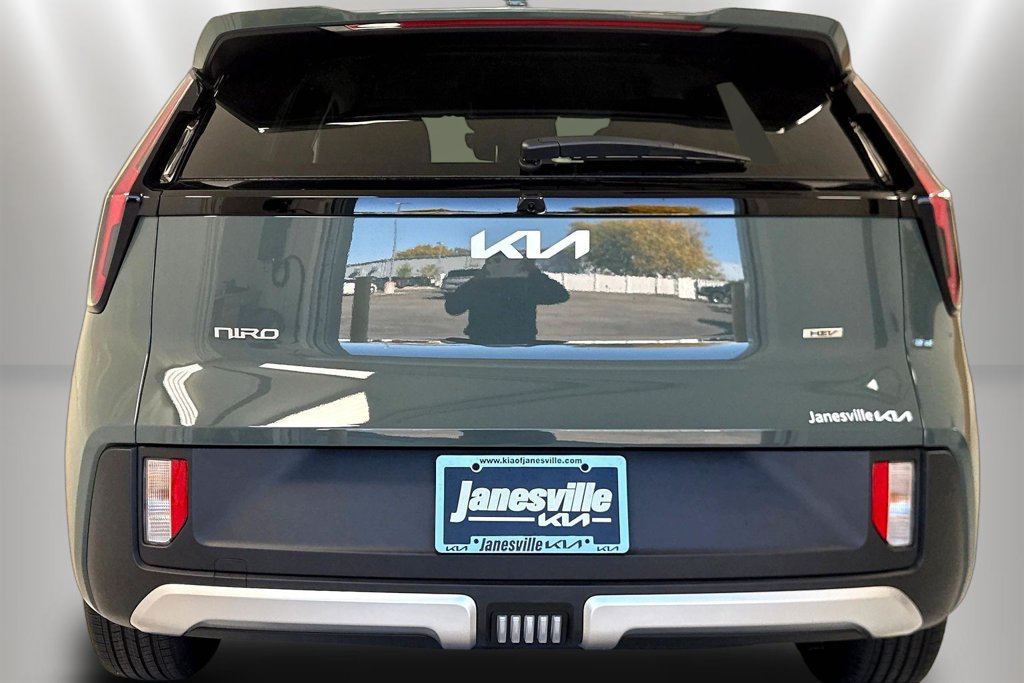 New 2027 Kia Niro LX FWD image 4