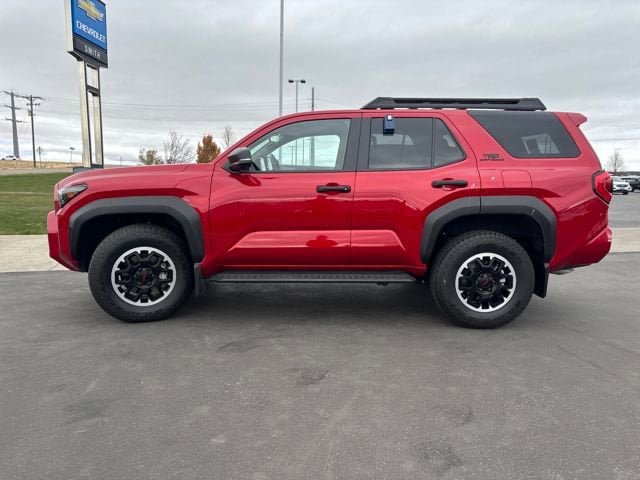 Used 2025 Toyota 4Runner TRD Off-Road Premium AWD/4WD image 6