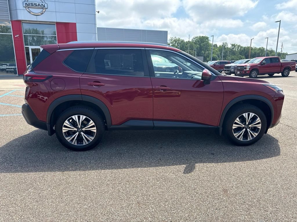 Used 2022 Nissan Rogue SV AWD/4WD image 8