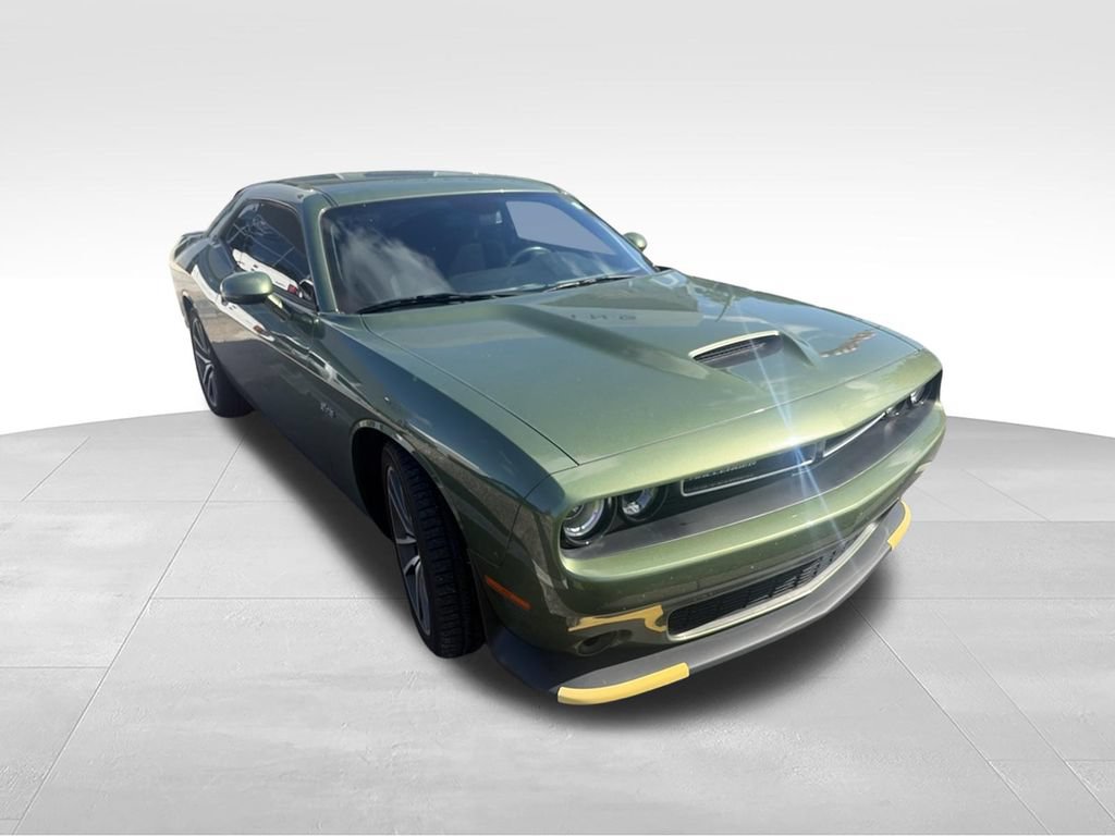 Used 2023 Dodge Challenger R/T RWD image 3