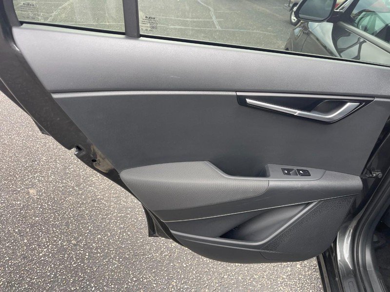 Used 2023 Kia Niro Wind w/ Wind Preserve Package FWD image 19