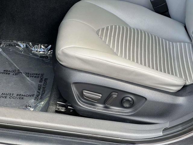 Used 2023 Toyota Camry SE image 15