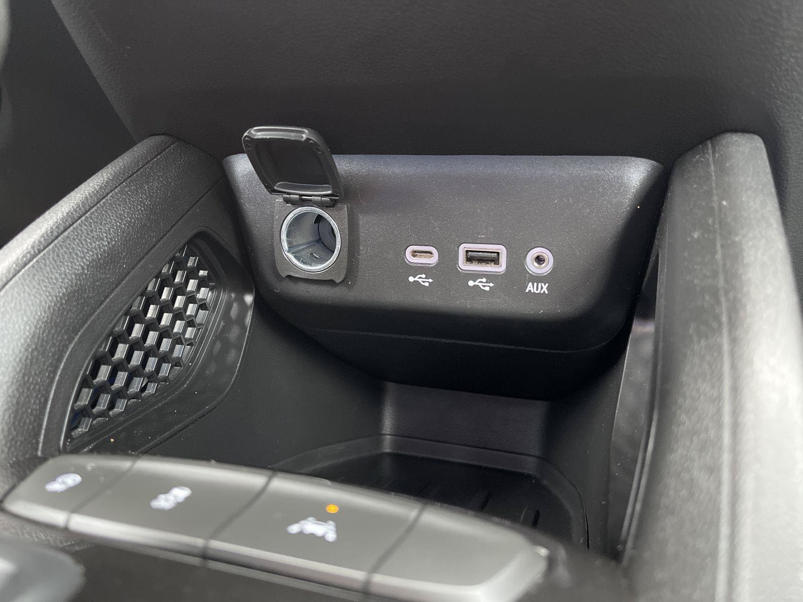 Used 2022 Chevrolet TrailBlazer LT w/ Convenience Package FWD image 27