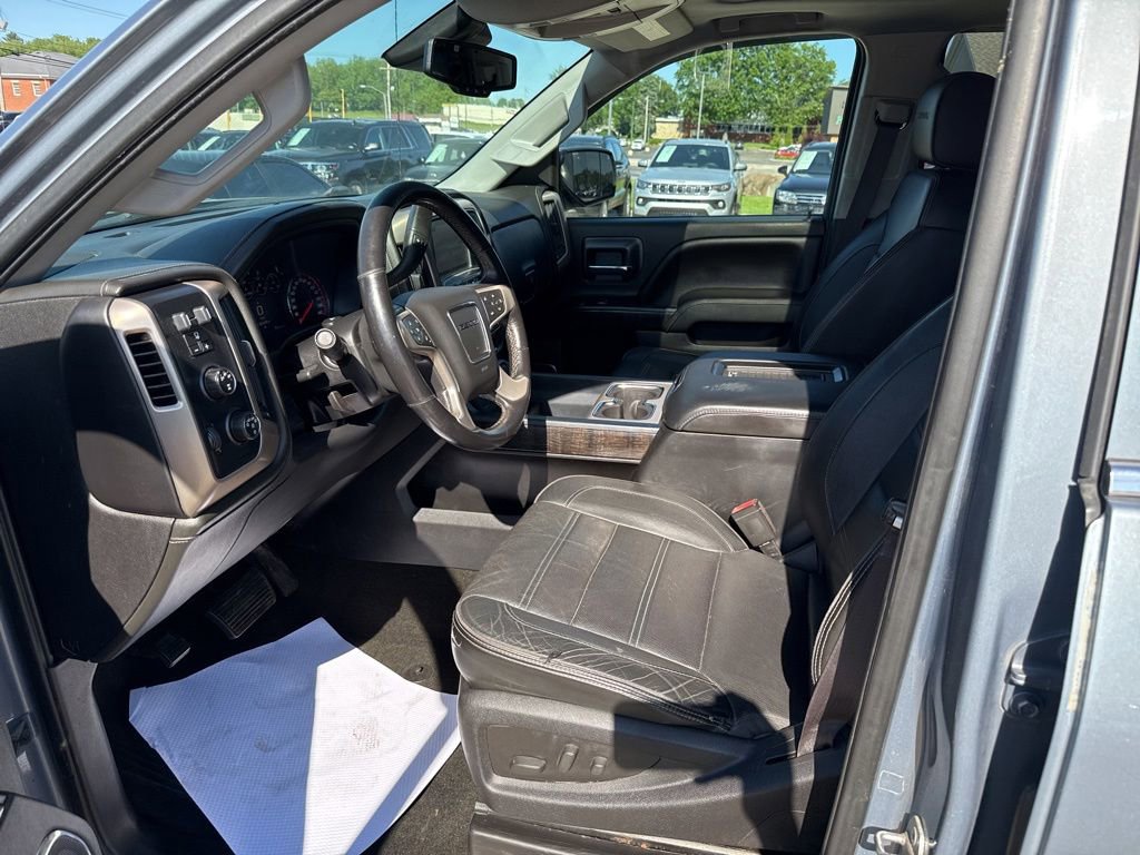 Used 2016 GMC Sierra 2500 Denali w/ Driver Alert Package AWD/4WD image 26