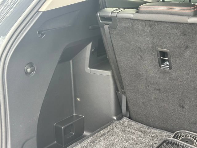 Certified 2025 Volkswagen Atlas Peak Edition SE AWD/4WD image 36
