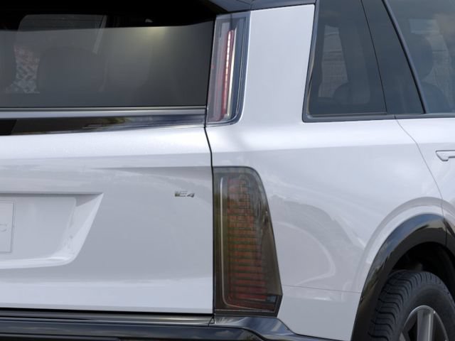 New 2027 Cadillac Vistiq Sport w/ LPO, Floor Liner Package AWD/4WD image 11
