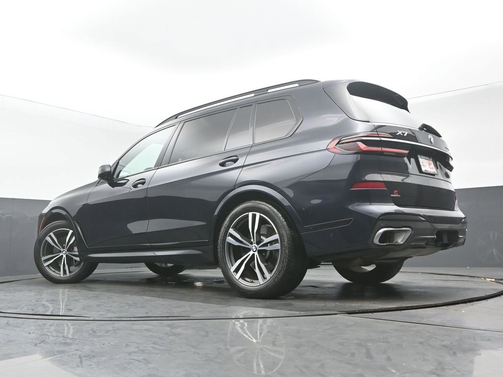 Used 2023 BMW X7 xDrive40i w/ Executive Package image 34