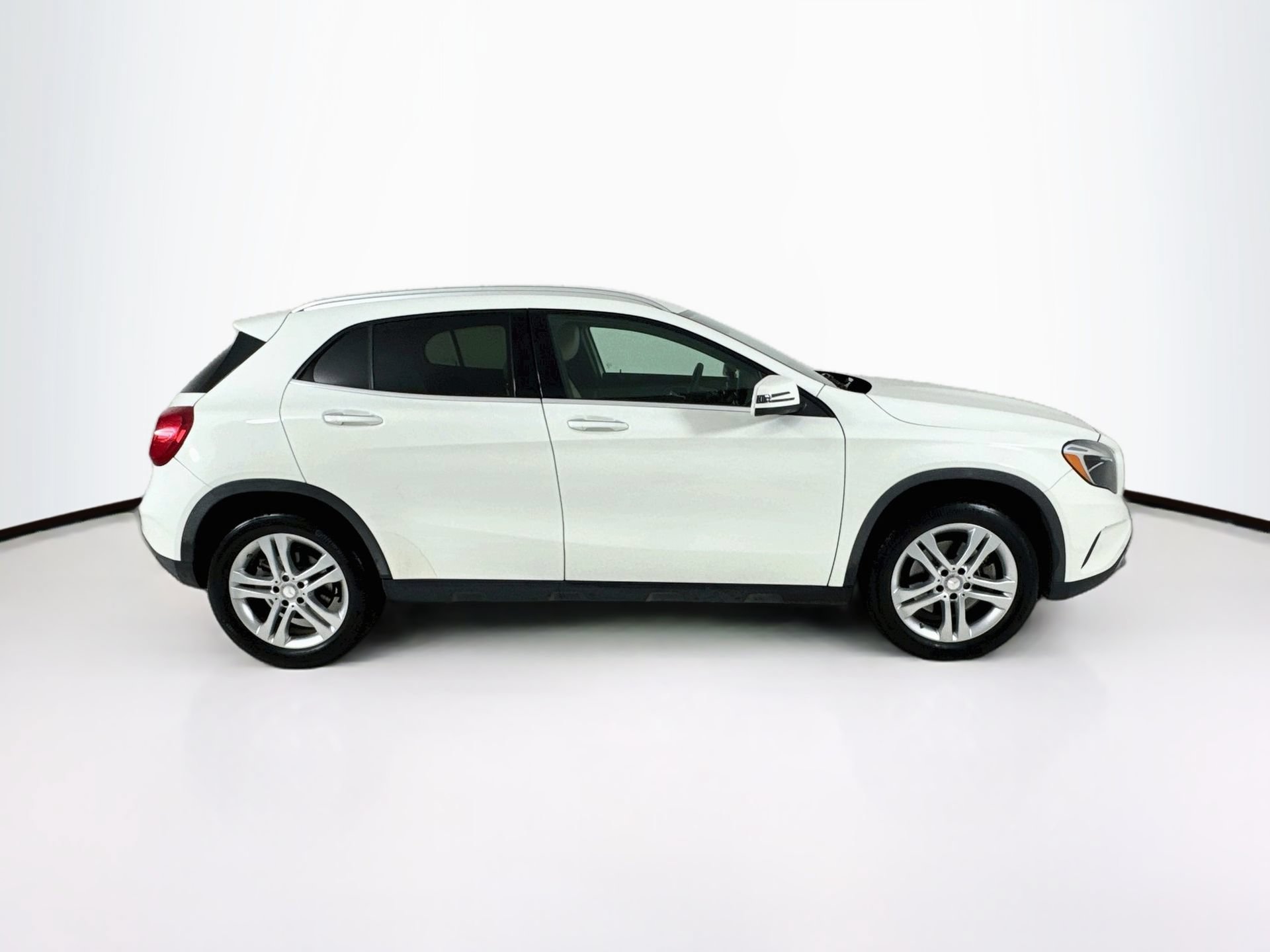 Used 2016 Mercedes-Benz GLA 250 image 9