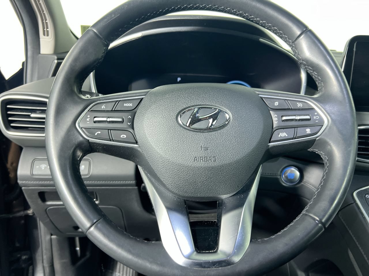 Used 2021 Hyundai Santa Fe SEL w/ Convenience + Premium Package FWD image 11