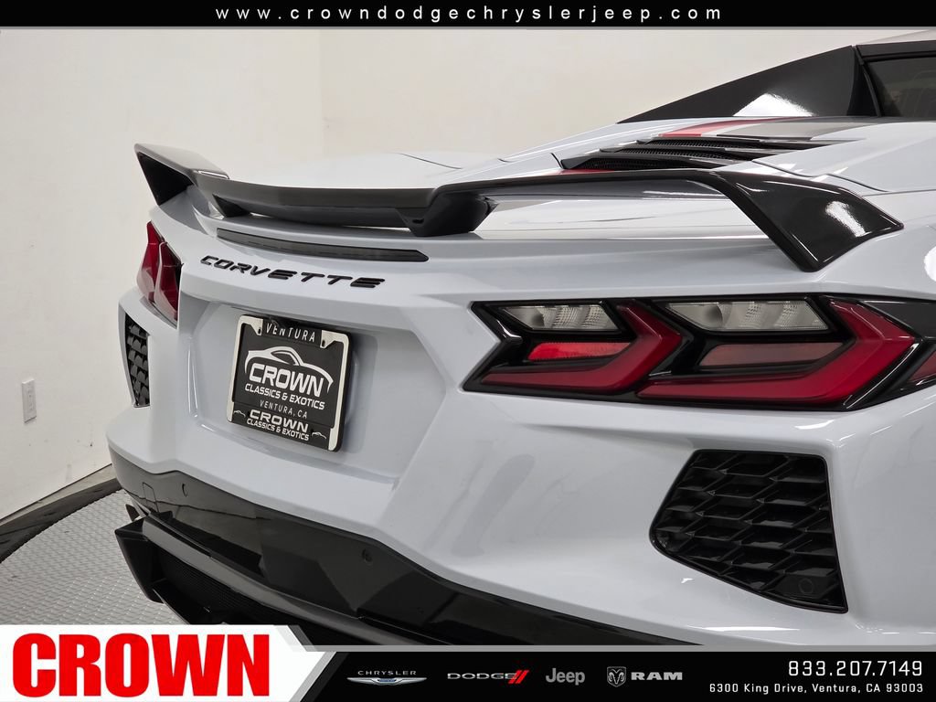 Used 2024 Chevrolet Corvette Stingray Premium Conv w/ Z51 Performance Package RWD image 9