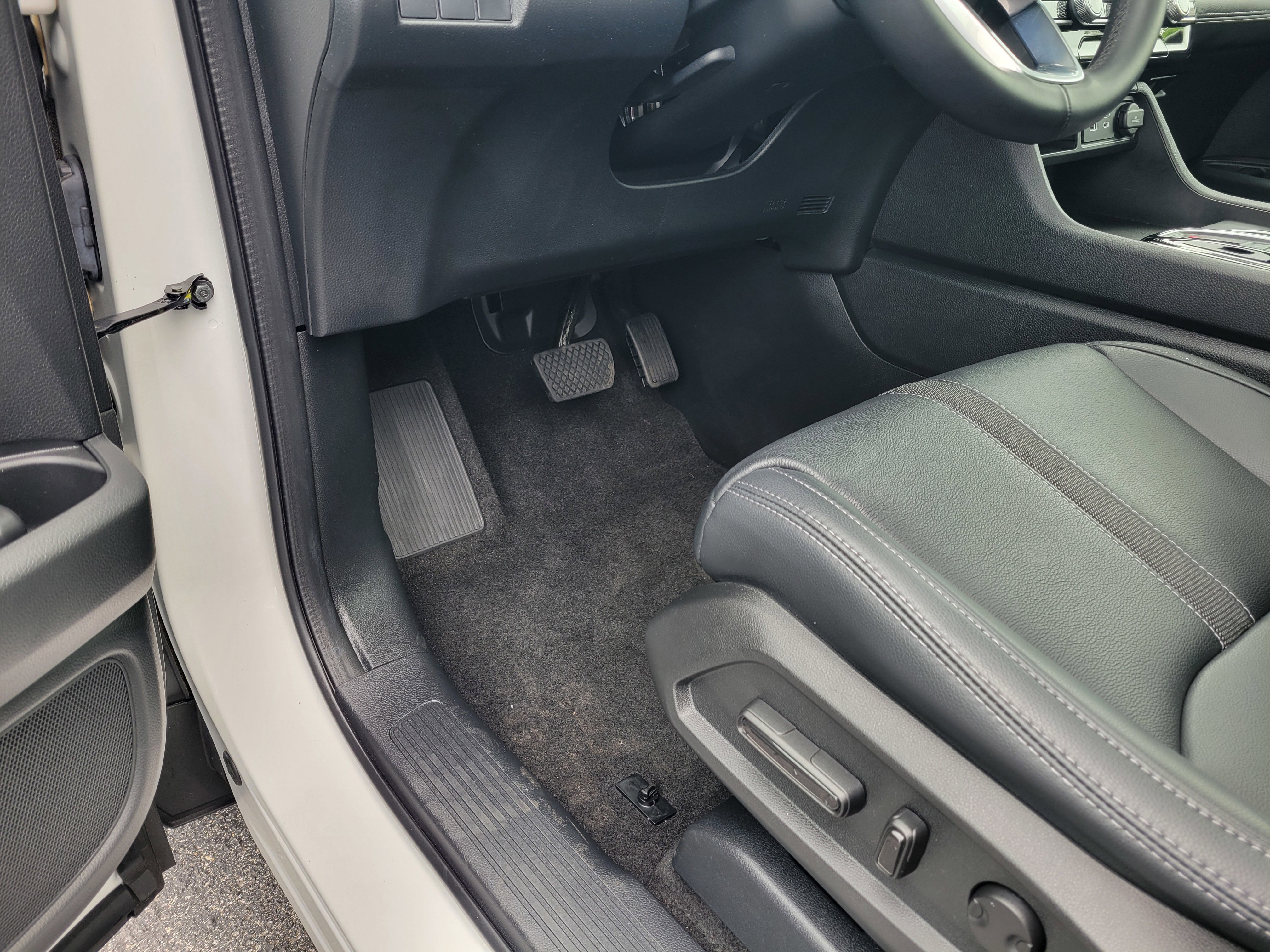 Used 2024 Honda Pilot Touring image 29